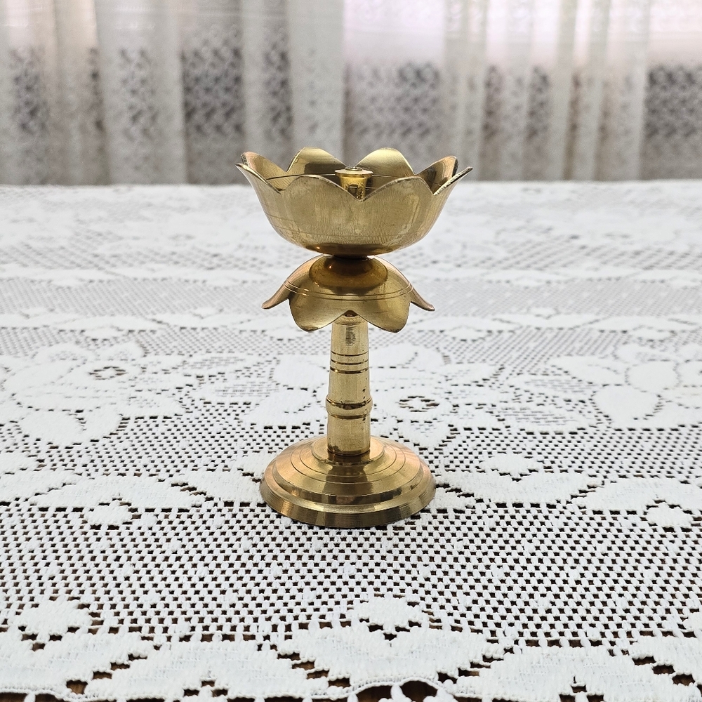 Lotus Stand Diya Puja Brass Deepak Pooja Oil Lamp Diwali Temple Home Decor